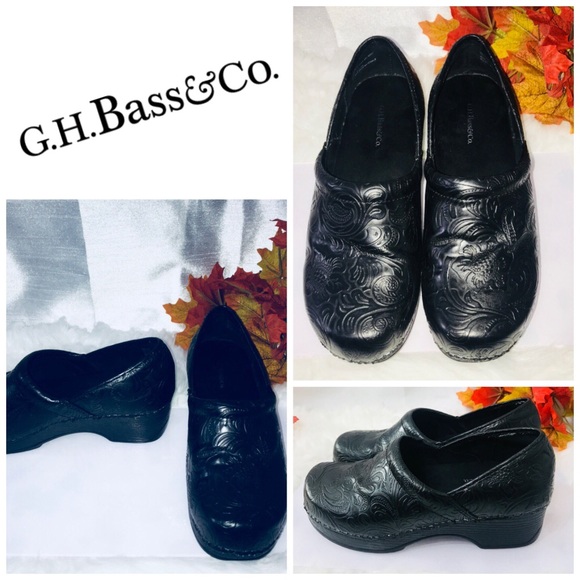 black nursing shoes leather